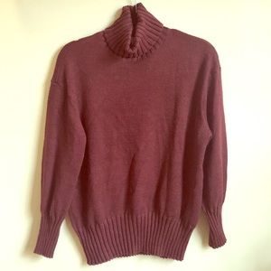 Maroon turtleneck sweater